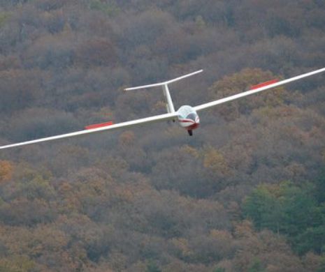Pilotul PLANORULUI dispărut a fost găstit MORT în Munții Ciucaș
