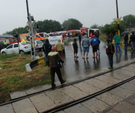 Pompierul care a suferit un accident vascular cerebral,  în timp ce descarcera victimele accidentului de autocar de la Brăila, transferat la Bucureşti