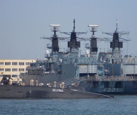 Submarinul Delfinul, scos la vedere pentru vizitatorii din portul militar Constanţa