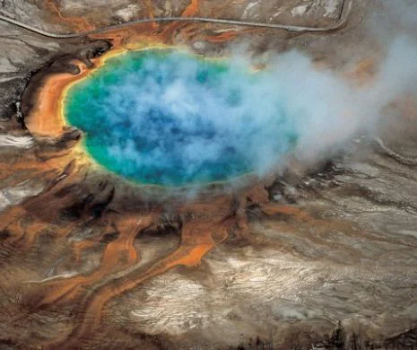 Super-vulcanul din Parcul Yellowstone “fiebre” şi poate erupe în orice moment. Iarna vulcanică va pune stăpânire pe numeroase zone de pe glob VIDEO