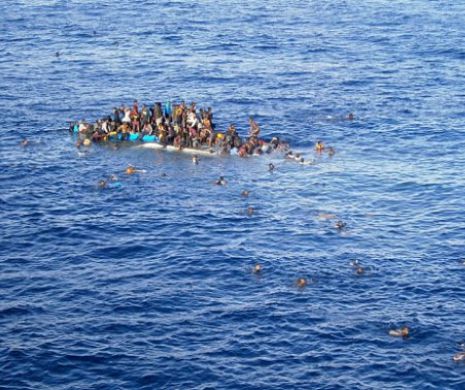 TRAGEDIE CUMPLITĂ: Cel puţin 200 de oameni au murit în urma scufundării unui pescador care transporta 600 de imigranţi în sudul Mării Mediterane |Galerie Foto şi VIDEO