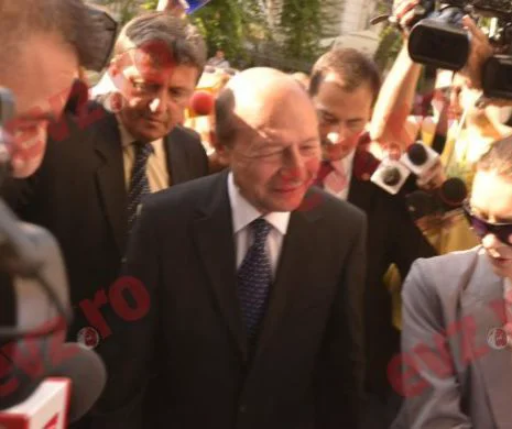 Traian Băsescu trebuie să se prezinte joi dimineața la Înalta Curte de Justiție, pentru dosarul răpirii din Irak