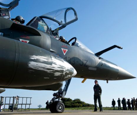 Un avion militar s-a PRĂBUŞIT. Toţi soldaţii aflaţi la bord au MURIT