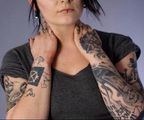 ADIO tatuaje și piercing-uri la școală. Un senator vrea INTERZICEREA accesului în instituții pentru elevii extrovertiți