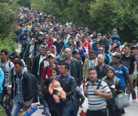 Aproximativ 2.000 de noi imigranți au trecut granița croato-ungară și se îndreaptă spre Austria