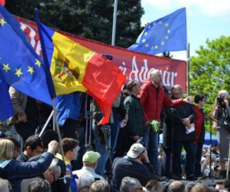 CIUDĂȚENII ÎN CHIȘINĂU: Organizații proruse extremiste, lideri de opinie controversați și oportuniști ies să ceară… „europenizarea” Basarabiei