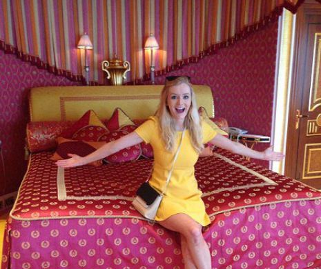 Cum arată cel mai LUXOS hotel din lume: IPad-uri placate cu aur în fiecare cameră, un pat rotativ și 17 tipuri de perne | GALERIE FOTO
