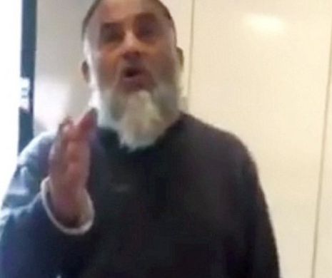 Cum vrea să facă ORDINE un MUSULMAN în metroul din Londra. Răspunsul unei femei: "Aici nu e o ţară musulmană!" | VIDEO