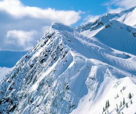 La munte a venit IARNA. La Cota 2000 a nins viscolit | VIDEO