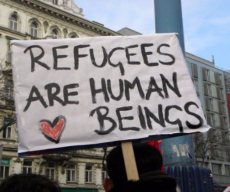 Miting de solidaritate cu refugiații la Cluj-Napoca: „Xenofobia ucide omenia”