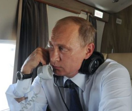 Putin îl face MINCINOS pe Elton John. Liderul de la Kremlin neagă că l-a sunat pe cântăreţ