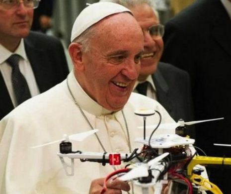 Se INTERZIC pentru Vizita Papei Francisc în SUA: dronele, braţele telescopice de selfie şi pistoalele de plastic