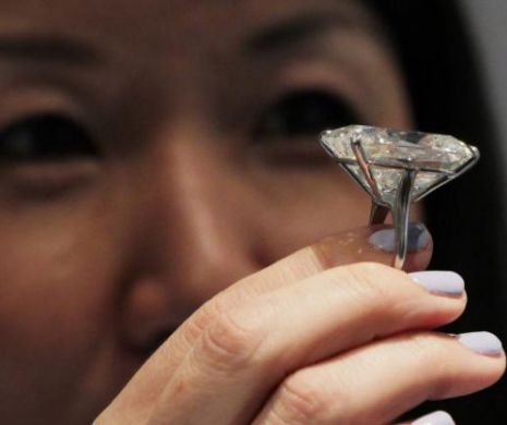 ŞOCANT: O turistă a fost arestată pe aeroportul din Bangkok după ce a înghiţit un diamant de 25.000 de euro