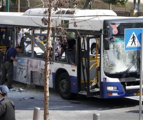 ATENTAT LA IERUSALIM asupra unui autobuz, soldat cu cel puțin 18 RĂNIȚI
