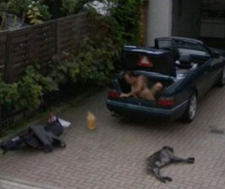Au ajuns de RÂSUL omenirii. Ipostaze ciudate surprinse de serviciul Google Street | GALERIE FOTO
