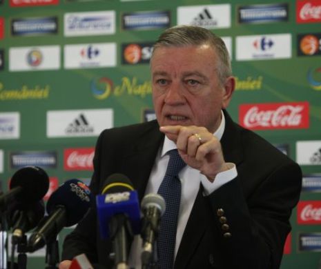 „Dacă aș decide au, România ar avea alt selecționer la Euro 2016”