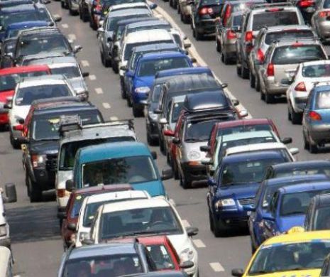 Misterul semaforizării haotice din Bucureşti: sistemul inteligent de 21 milioane de euro nu funcţionează de şase luni