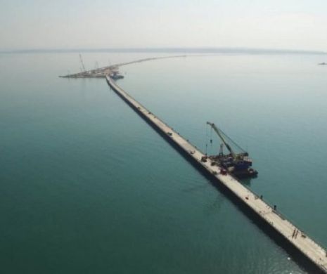 Podul care leagă Crimeea de Rusia