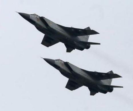 Rusia critică NATO. Un avion militar s-a apropiat de o aeronavă în care erau deputaţi ruşi