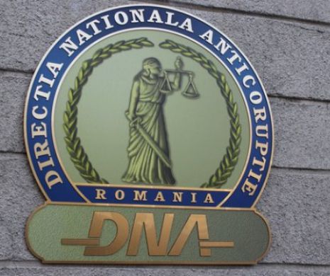 Sondaj: 51% dintre respondenți consideră că SRI şi DNA au încălcat uneori drepturile şi libertăţile cetăţenilor