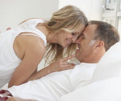 Vârsta critică. De ce au bărbații probleme în dormitor când ajung la 50 de ani?