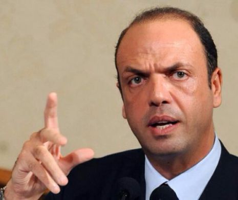 ALERTĂ. TENTATIVĂ DE ASASINAT EŞUATĂ. Ministrul de Interne din Italia, Angelino Alfano, este în siguranţă