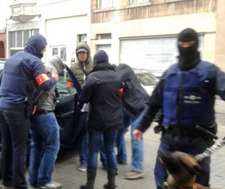 Atacurile din Paris. Cinci suspecţi belgieni au fost deja eliberaţi. Fratele teroristului care s-a aruncat în aer lângă Bataclan are ALIBI