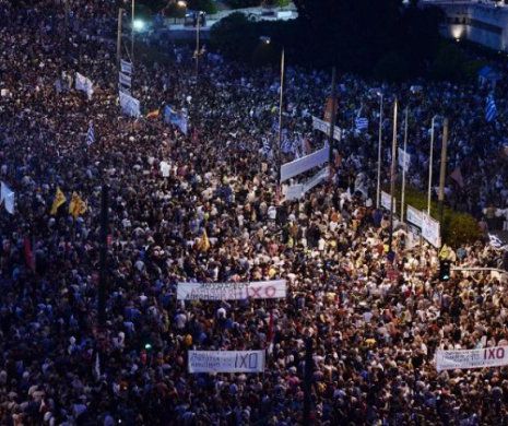Atena, paralizată de grevă: Grecii protestează din nou contra măsurilor de austeritate!