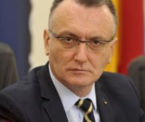 Cine e premierul interimar Sorin Cîmpeanu,