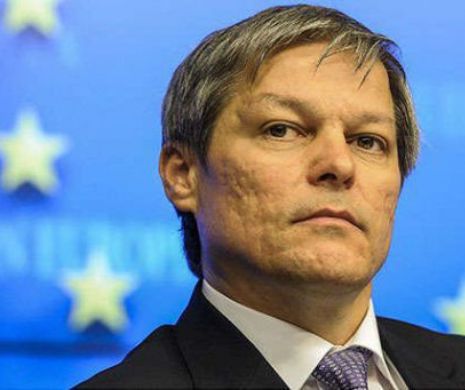 Cioloş, deranjat de fotografia de grup a Guvernului: O să refacem poza