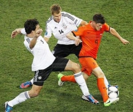 COŞMARUL TERORISMULUI A LOVIT DIN NOU: meciul Germania – Olanda a fost anulat