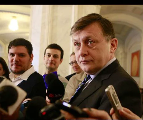 Crin Antonescu îl vede pe Dacian Cioloș viitorul șef al PNL