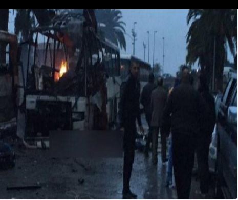 EXPLOZIE în Tunisia a unui autovehicul din coloana PREZIDENŢIALĂ. Ministerul de interne confirmă că există cel puţin 2 MORŢI