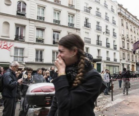 Fotografia care a CUTREMURAT internetul după NENOROCIREA de la Paris. Milioane de oameni au PLÂNS când au văzut-o