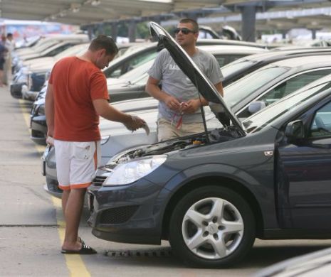 ÎNCEPE NEBUNIA REDUCERILOR: Mașini NOI la jumătate de preț, în România (autovit.ro)