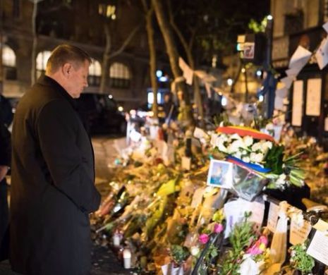 Klaus Iohannis a depus o coroană de flori la restaurantul „La Belle Équipe” din Paris, unde au murit doi români în atacurile teroriste