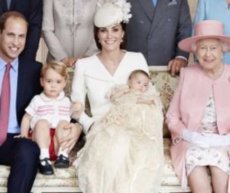 La 6 luni este SUPER ADORABILĂ. Ultimele fotografii cu prinţesa Charlotte AU CUCERIT LUMEA şi CASA REGALĂ A ANGLIEI