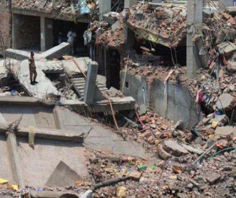 Pakistan. O fabrică cu patru etaje s-a prăbușit, făcând cel puțin 10 morți și 70 de răniți