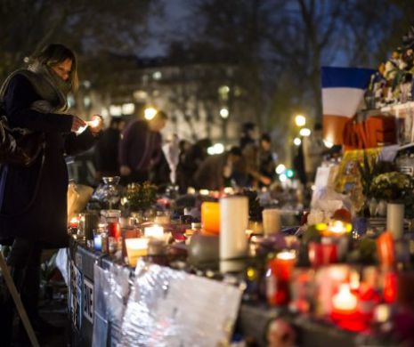 PARIS. Ceremonie solemnă în memoria victimelor ATENTATELOR TERORISTE