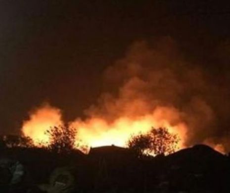 VIDEO: Incendiu în „JUNGLA” de refugiați de la Calais, la doar câteva ore după ATACURILE de la Paris. Există vreo LEGĂTURĂ?