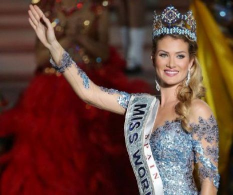 Cea mai FRUMOASĂ femeie din lume este îmbrăcată de o ROMÂNCĂ. Miss World 2015 a purtat în seara în care a CÂŞTIGAT concursul o rochie făcută o tânără din Bistriţa | GALERIE FOTO