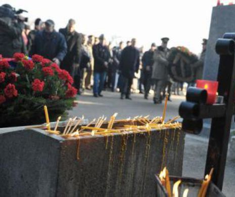 Ceremoniile organizate de MApN în memoria eroilor căzuţi în decembrie din 1989