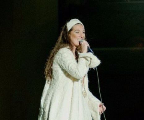 Concertul Dulce Pontes la Bucureşti a debutat nostalgic, dar s-a terminat cu multă veselie