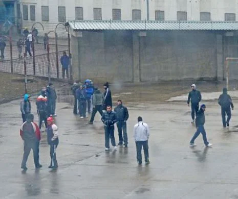 Haos la Penitenciarul de maximă siguranţă Craiova. Deţinuţii s-au revoltat din cauza opririi televizorului
