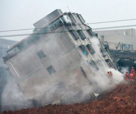 Pămânul a luat-o la vale cu tot cu zeci de case şi blocuri. Cel puțin 91 de dispăruți după o alunecare de teren în orașul Shenzen, China