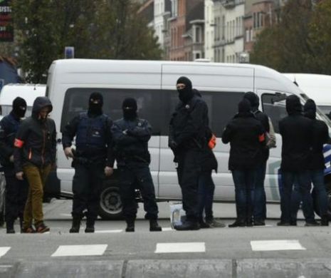 Urmașii lui Louis de Funès: Teroristul Salah a SCĂPAT de sub nasul poliției, ascuns într-o MOBILĂ