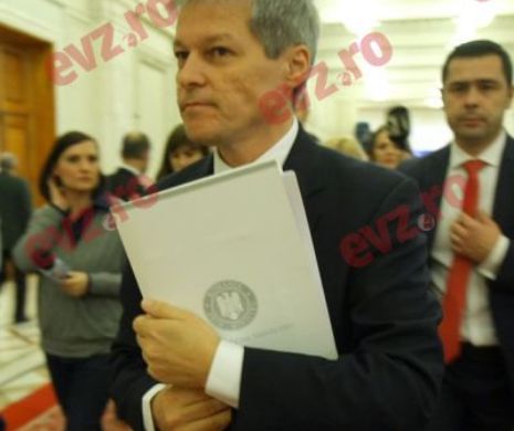 Cadrele militare disponibilizate au renunțat la protestul de Ziua Unirii Principatelor Române. Premierul Cioloș le va asculta supărările
