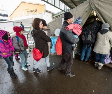 Ce se intampla in taberele de refugiati din Germania: "Suntem cel mai mare bordel din Munchen. De frica, femeile dorm in haine de strada"