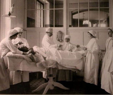Cum erau TRATAŢI militarii răniţi în Primul Război Mondial. Fotografii UNICE din spitalele ruseşti | GALERIE FOTO