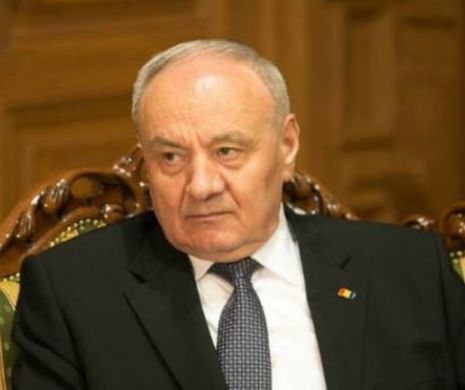 Fostul consilier prezidenţial moldovean confirmă că Timofti a fost ŞANTAJAT: "Preşedintelui i-a fost IMPUSĂ o candidatură şi a fost AMENINŢAT voalat că se vor întâmpla lucruri rele cu doi dintre fiii săi"